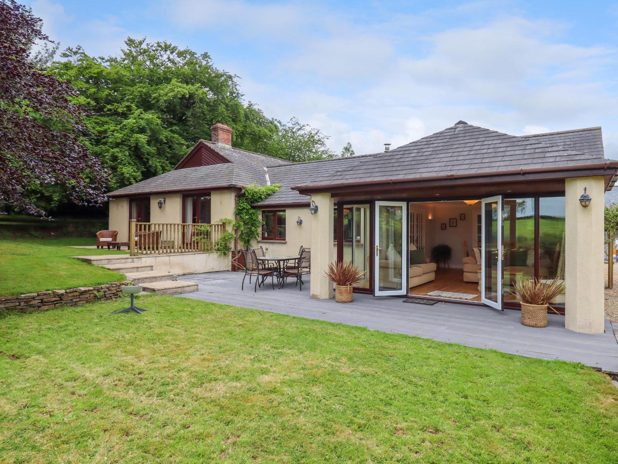 Hole Park Villa Holsworthy Exterior photo